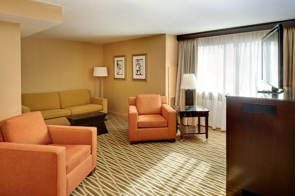 מלון Detroit Marriott טרוי מראה חיצוני תמונה