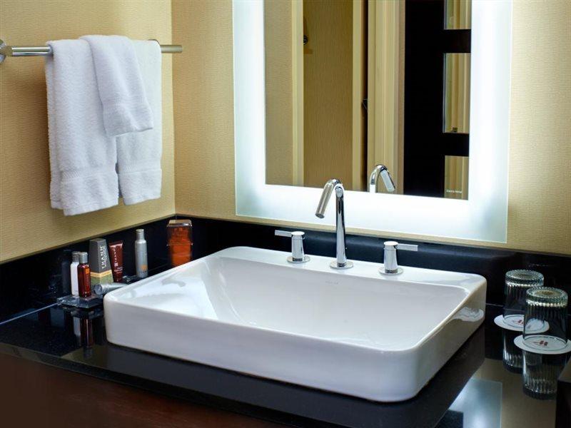 מלון Detroit Marriott טרוי מראה חיצוני תמונה